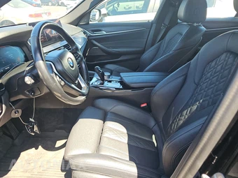 2021 BMW 5 Series Sedan 530i xDrive - miniatura 7
