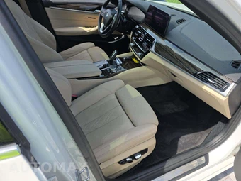 2021 BMW 5 Series Sedan 530i xDrive - miniatura 18
