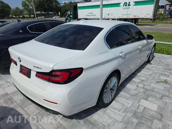 2021 BMW 5 Series Sedan 530i xDrive - miniatura 3