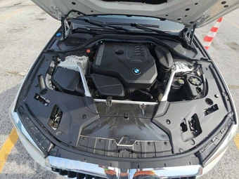 2021 BMW 5 Series Sedan 530i xDrive - miniatura 15