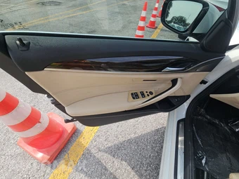 2021 BMW 5 Series Sedan 530i xDrive - miniatura 9