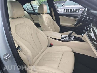 2021 BMW 5 Series Sedan 530i xDrive - miniatura 18