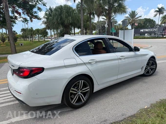 2021 BMW 5 Series Sedan 530i xDrive - miniatura 4