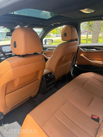 2021 BMW 5 Series Sedan 530i xDrive - miniatura 7