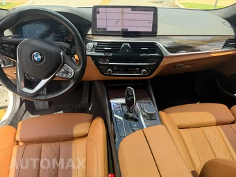 2021 BMW 5 Series Sedan 530i xDrive - miniatura 8