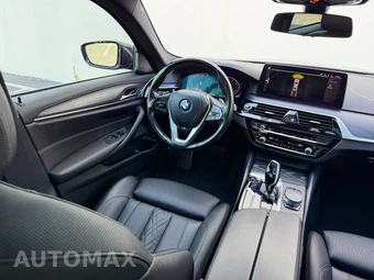 2021 BMW 5 Series Sedan 530i xDrive - miniatura 12