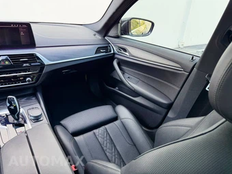 2021 BMW 5 Series Sedan 530i xDrive - miniatura 21