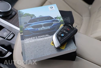 2021 BMW 5 Series Sedan 540i - miniatura 10