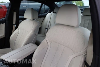 2021 BMW 5 Series Sedan 540i - miniatura 5