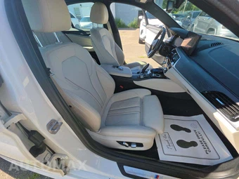 2021 BMW 5 Series Sedan 540i xDrive M SPORT LINE - miniatura 18