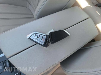2021 BMW 5 Series Sedan 540i xDrive M SPORT LINE - miniatura 8