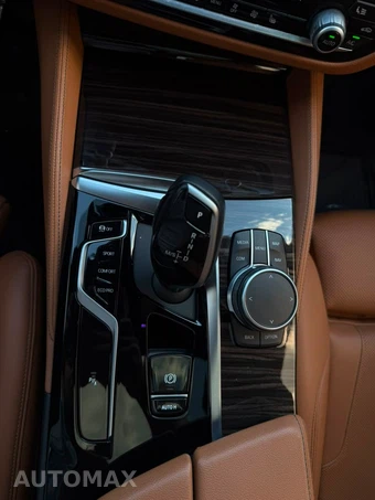 2021 BMW 5 Series Sedan 540i xDrive M SPORT LINE - miniatura 22