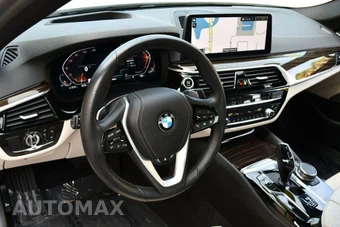 2021 BMW 5 Series Sedan 540i xDrive - miniatura 12
