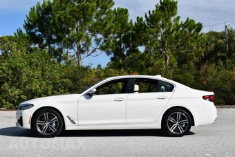2021 BMW 5 Series Sedan 540i xDrive - miniatura 26