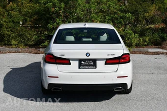 2021 BMW 5 Series Sedan 540i xDrive - miniatura 27