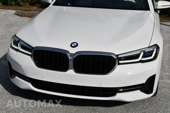 2021 BMW 5 Series Sedan 540i xDrive - miniatura 38