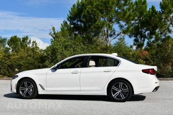 2021 BMW 5 Series Sedan 540i xDrive - miniatura 4