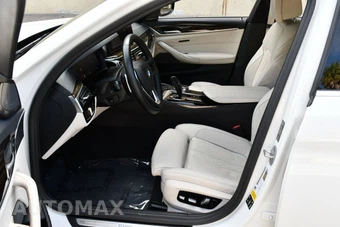 2021 BMW 5 Series Sedan 540i xDrive - miniatura 43