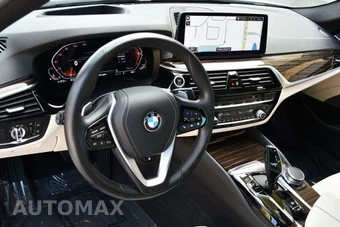 2021 BMW 5 Series Sedan 540i xDrive - miniatura 50