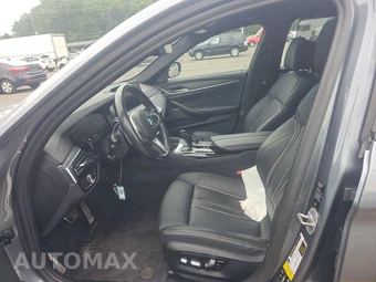 2021 BMW 5 Series Sedan M550i xDrive - miniatura 7