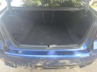 2021 BMW 5 Series Sedan M550i xDrive - miniatura 11