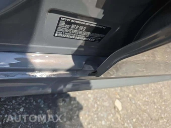 2021 BMW 5 Series Sedan M550i xDrive - miniatura 5