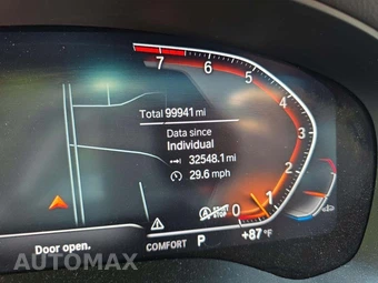 2021 BMW 5 Series Sedan M550i xDrive - miniatura 8