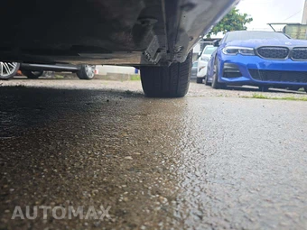 2021 BMW 5 Series Sedan M550i xDrive - miniatura 7