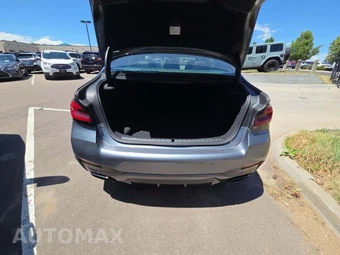 2021 BMW 5 Series Sedan M550i xDrive - miniatura 11