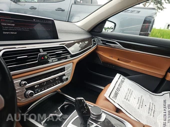 2021 BMW 7 Series Sedan 740i - miniatura 11