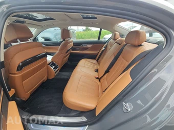 2021 BMW 7 Series Sedan 740i - miniatura 13