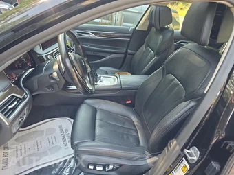 2021 BMW 7 Series Sedan 740i – miniatura 13