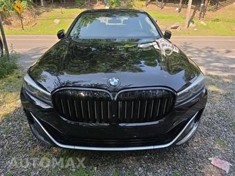 2021 BMW 7 Series Sedan 740i – miniatura 2
