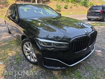 2021 BMW 7 Series Sedan 740i – miniatura 3
