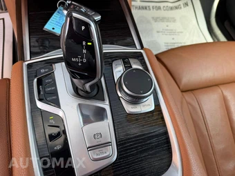 2021 BMW 7 Series Sedan 740i xDrive M SPORT LINE - miniatura 30