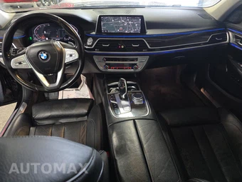 2021 BMW 7 Series Sedan 740i xDrive - miniatura 11