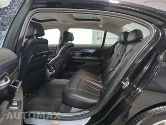 2021 BMW 7 Series Sedan 740i xDrive - miniatura 13