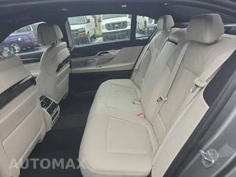 2021 BMW 7 Series Sedan 750i xDrive M SPORT LINE - miniatura 16