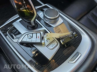 2021 BMW 7 Series Sedan 750i xDrive M SPORT LINE - miniatura 8