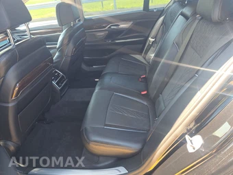2021 BMW 7 Series Sedan 750i xDrive - miniatura 13