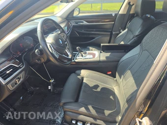 2021 BMW 7 Series Sedan 750i xDrive - miniatura 7