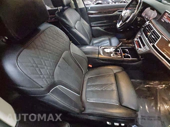 2021 BMW 7 Series Sedan 750i xDrive - miniatura 18