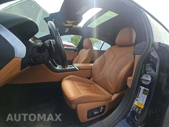 2021 BMW 8 Series Gran Coupe 840i xDrive Sedan - miniatura 3