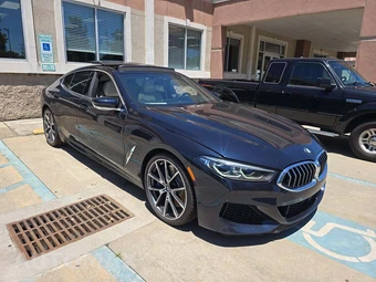 2021 BMW 8 Series Gran Coupe M850i xDrive Sedan - miniatura 4