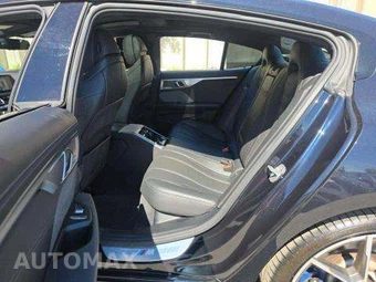 2021 BMW 8 Series Gran Coupe M850i xDrive Sedan - miniatura 13