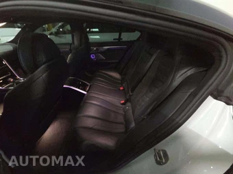 2021 BMW 8 Series Gran Coupe M850i xDrive Sedan - miniatura 13
