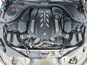 2021 BMW 8 Series Gran Coupe M850i xDrive Sedan - miniatura 16