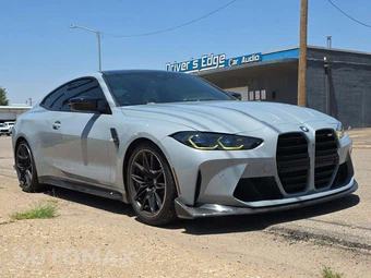 2021 BMW M4 Coupe - miniatura 4
