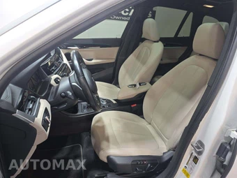 2021 BMW X1 Sports Activity Vehicle sDrive28i - miniatura 3