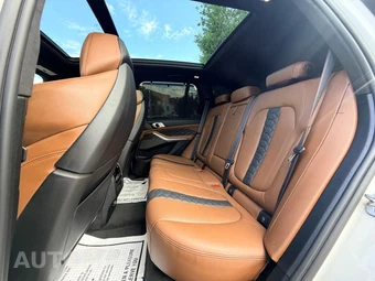 2021 BMW X5 M Sports Activity Vehicle - miniatura 13